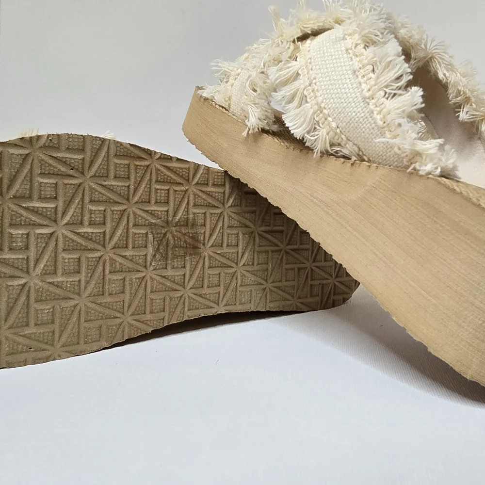 Fringed Cream Platform Light Weight Sandals